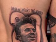 This Liverpool fan just got a bold new tattoo in honour of Diogo Jota. 👀🔥